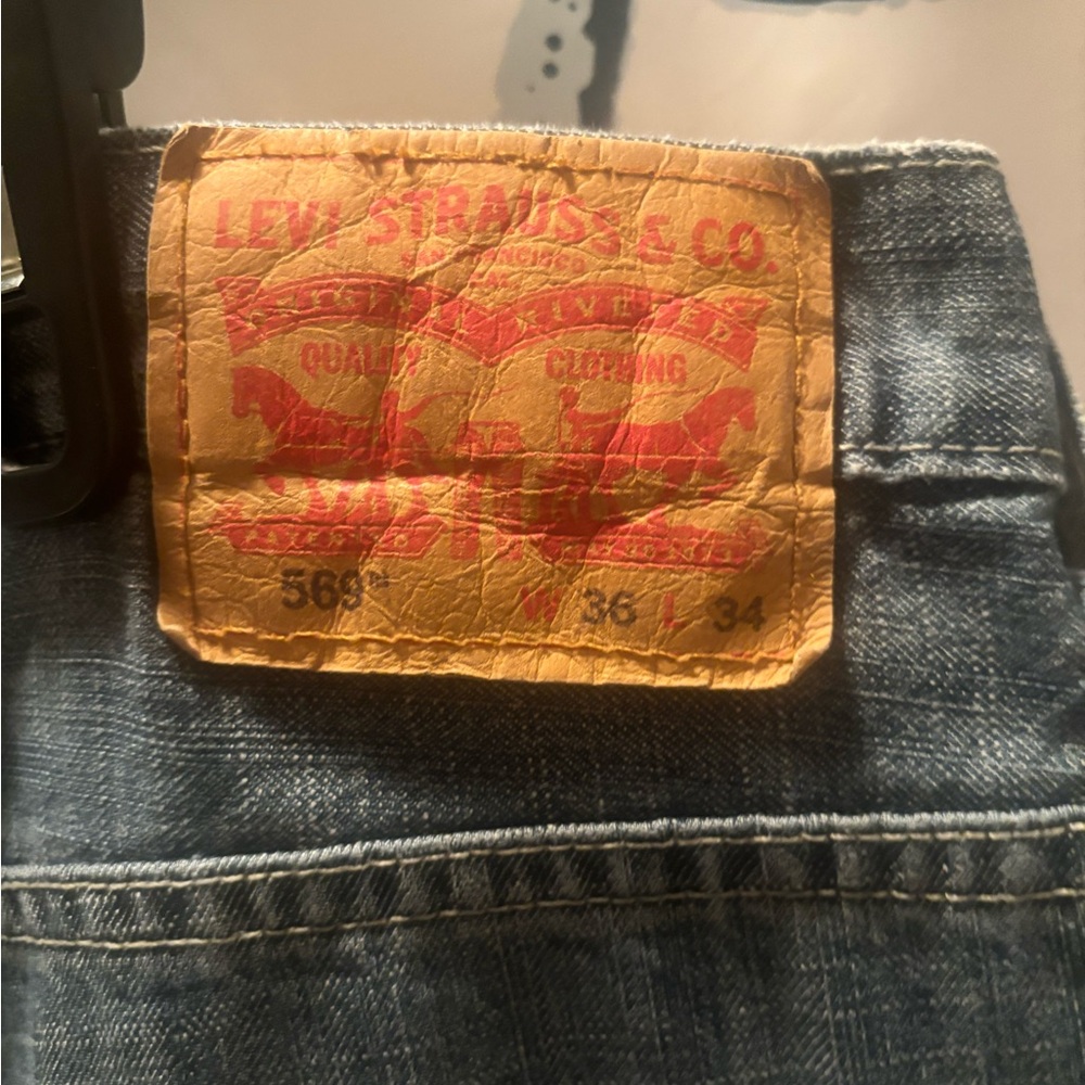 Levi’s 569 - Picture 3 of 3